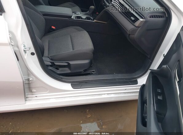 4T1DAACKXTU701106 2026 TOYOTA CAMRY White Front interior view