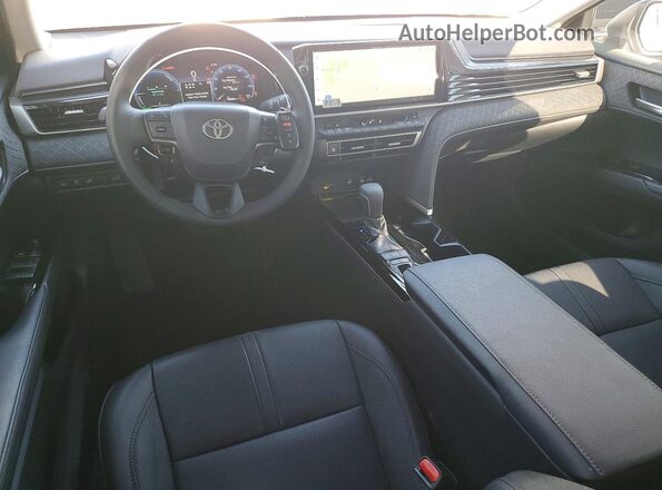 4T1DBADK9TU542882 2026 TOYOTA LE Белый Вид панели приборов