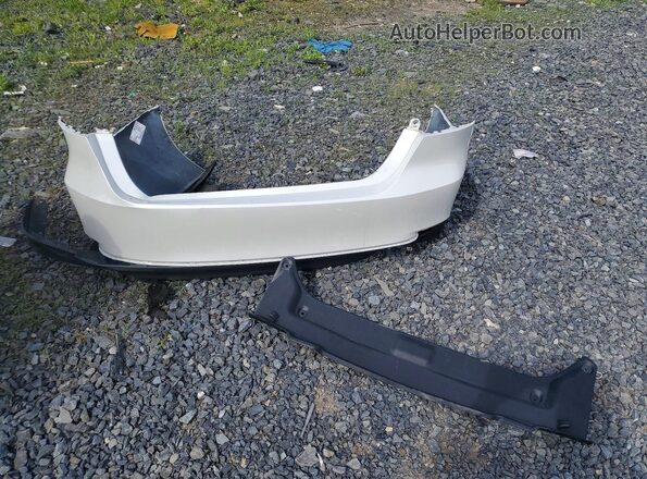 4T1F11BK4LU010972 2020 TOYOTA CAMRY White Вид підкапотного простору