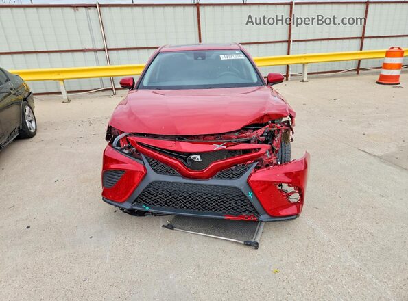 4T1G11AK4LU301512 2020 TOYOTA CAMRY Красный Вид спереди