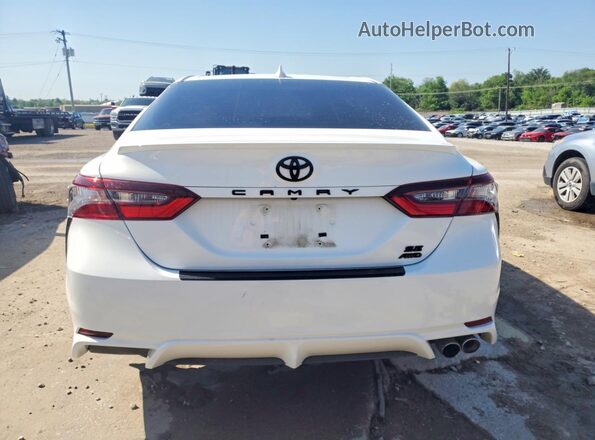 4T1G11BK8PU093865 2023 TOYOTA CAMRY Белый Вид сзади