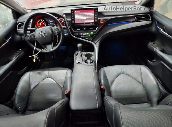 4T1K61BK1PU075915 2023 TOYOTA CAMRY Красный Вид панели приборов