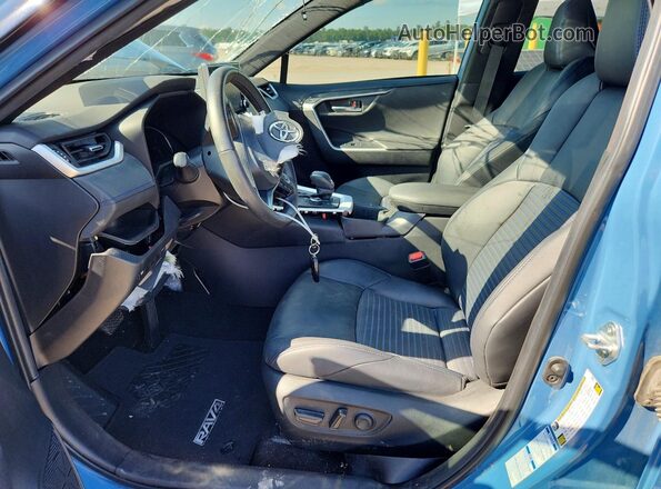 4T3E6RFV6NU093928 2022 TOYOTA RAV4 Синий Вид салона спереди