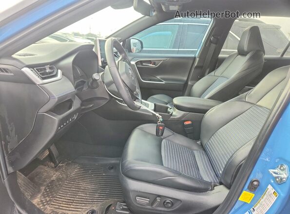4T3E6RFV8NU071090 2022 TOYOTA RAV4 Blue Widok wnętrza z przodu