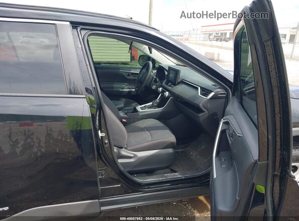 4T3L6RFV3MU007576 2021 TOYOTA LE Черный Вид салона спереди