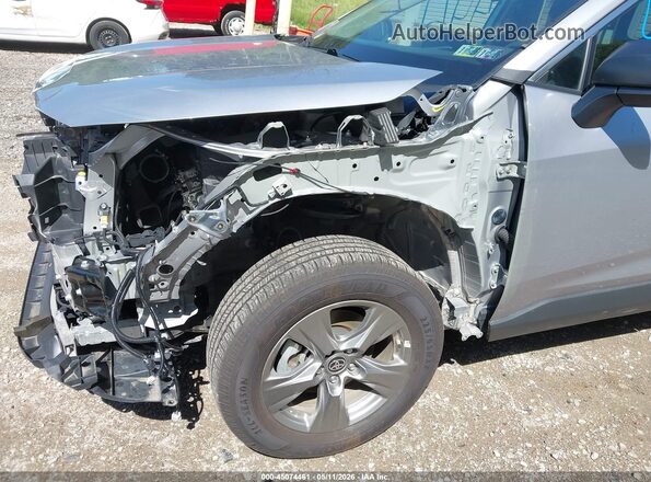 4T3LWRFV2RU150980 2024 TOYOTA LE Silver 