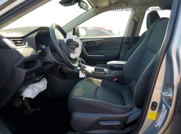 4T3MWRFV7PU084380 2023 TOYOTA LE Silver Вид салону спереду