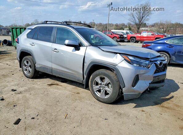 4T3MWRFV7PU084380 2023 TOYOTA LE Silver Передня права чверть