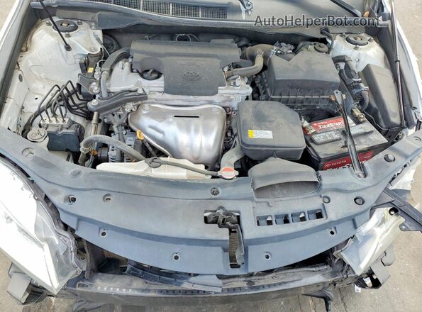 4T4BF1FK4GR556760 2016 TOYOTA CAMRY Белый Вид задней части салона