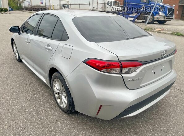 5YFBPMBE9NP291535 2022 TOYOTA COROLLA Silver Delantero derecho