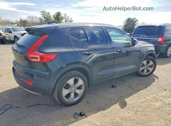 YV4162UK6N2761960 2022 VOLVO XC40 Черный Передняя правая четверть