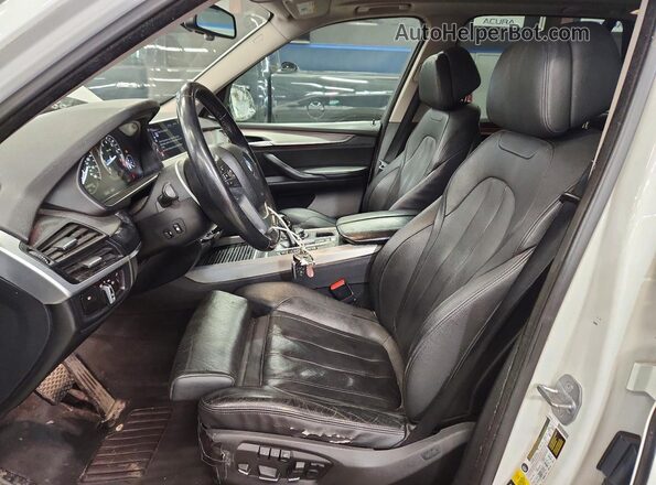 5UXKR0C54G0P26703 2016 BMW X5 Белый Вид панели приборов