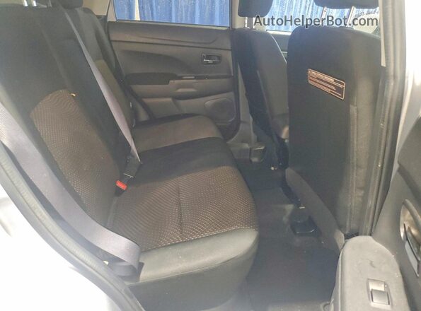 JA4AP3AU0GZ034555 2016 MITSUBISHI OUTLANDER Серебряный Вид подкапотного пространства