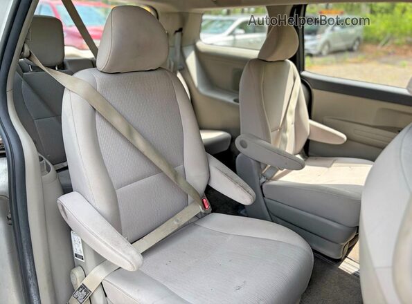 KNDMA5C15G6104796 2016 KIA SEDONA Silver Widok wnętrza z przodu