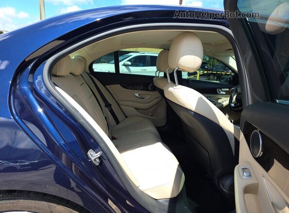 55SWF4JB6JU236105 2018 MERCEDES-BENZ C Blue Front interior view