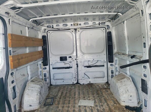 3C6TRVVG7LE110648 2020 RAM PROMASTER Белый Вид задней части салона