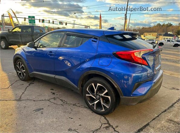 NMTKHMBX3JR020422 2018 TOYOTA C-HR Blue Przód prawy