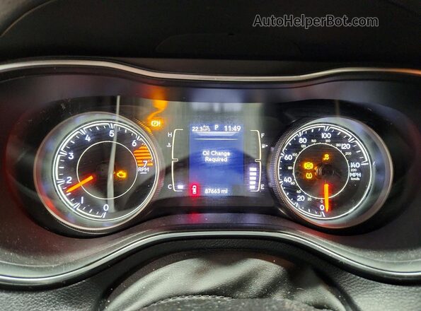 1C4PJLCB6KD438687 2019 JEEP CHEROKEE Black Вид задніх сидінь