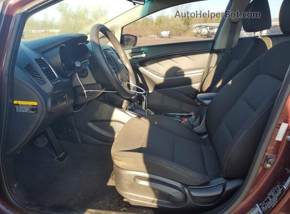 3KPFK4A76HE050220 2017 KIA FORTE Темно-бордовый Вид панели приборов