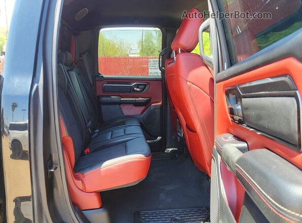 1C6SRFU91MN785011 2021 RAM 1500 Black Вид салону спереду
