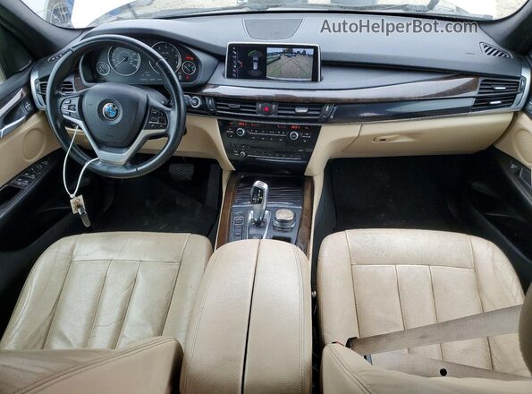 5UXKR0C57H0V68925 2017 BMW X5 Белый Вид щитка приборов