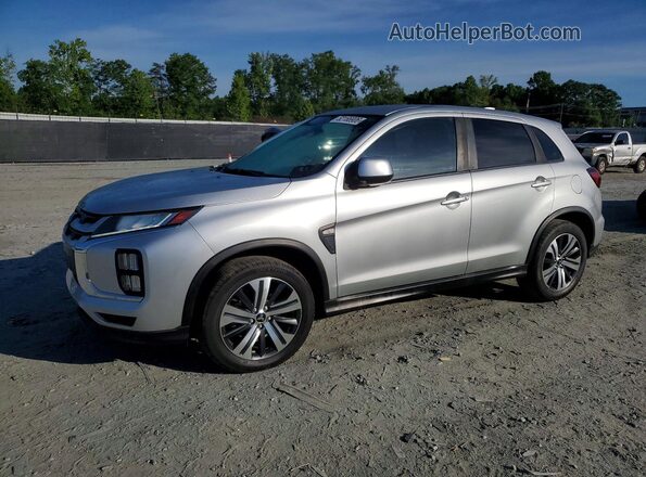 JA4AP3AU6LU019565 2020 MITSUBISHI OUTLANDER Серебряный Передняя левая четверть
