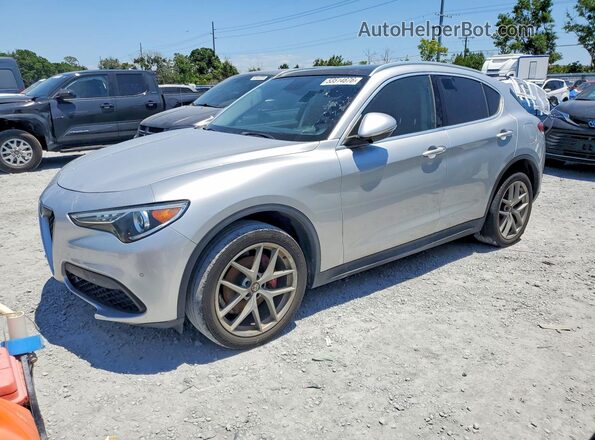 ZASFAKAN4J7B74800 2018 ALFA ROMEO STELVIO Silver Przód lewy