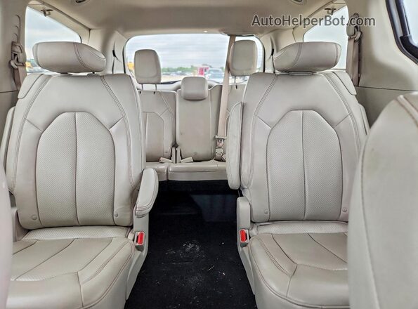 2C4RC1DG4MR547389 2021 CHRYSLER VOYAGER Белый Вид задней части салона