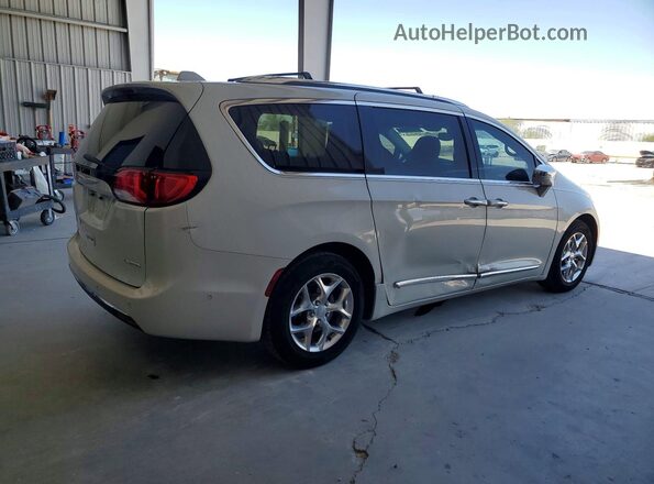 2C4RC1GG1HR695551 2017 CHRYSLER PACIFICA Кремовый Передняя правая четверть