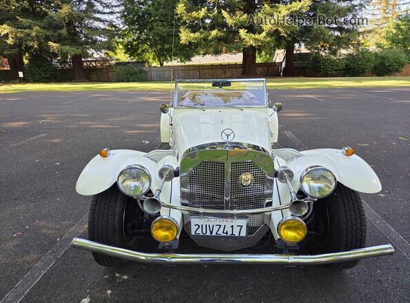 CA500664 1929 MERCEDES-BENZ GAZELLE White 360 interior view