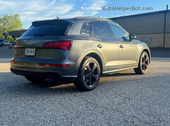 WA1C4AFY4K2020158 2019 AUDI SQ5 Black Front right