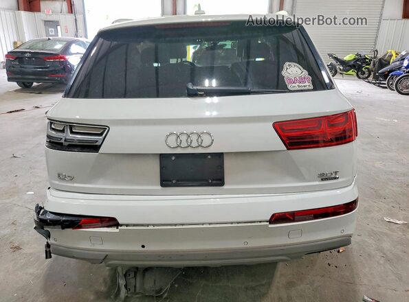 WA1LAAF7XJD001911 2018 AUDI Q7 Белый Вид салона спереди