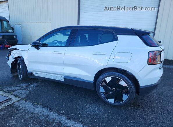 YV4EK3ZK6SS154366 2025 VOLVO EX30 Белый Задняя левая четверть