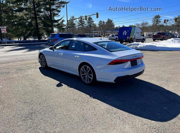 WAUVPBF22MN083202 2021 AUDI A7 White Delantero derecho