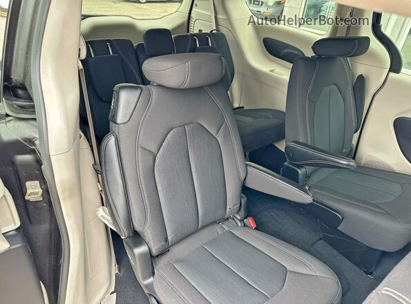 2C4RC1CGXNR105042 2022 CHRYSLER VOYAGER Серый Вид подкапотного пространства