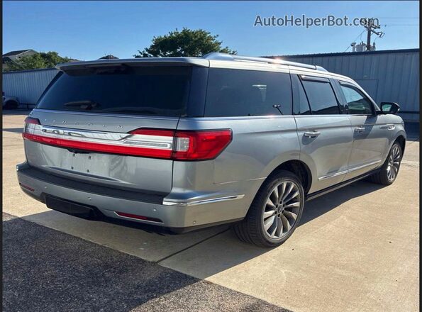 5LMJJ2LT0LEL22530 2020 LINCOLN NAVIGATOR Серебряный Вид спереди