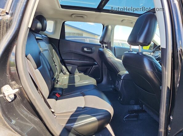 3C4NJDCB7JT315292 2018 JEEP COMPASS Черный Вид подкапотного пространства