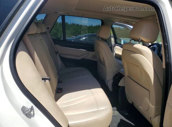 5UXKR2C51G0R69154 2016 BMW X5 Белый Вид задней части салона
