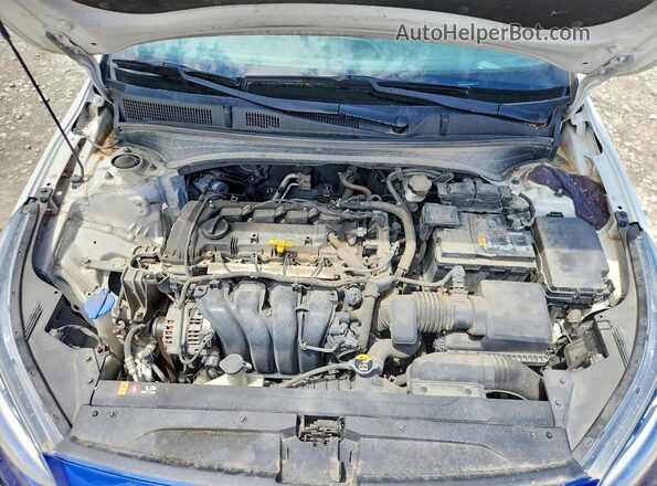 3KPF24AD6LE182800 2020 KIA FORTE White Vista del compartimento del motor