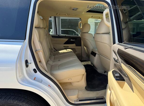 JTJHY7AX2J4263193 2018 LEXUS LX White Widok wnętrza z przodu