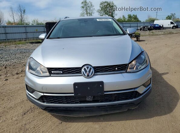 3VWH17AU4HM507001 2017 VOLKSWAGEN GOLF Серебряный Вид сзади
