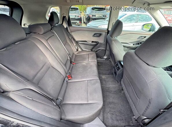 5N1BT3AB0PC684165 2023 NISSAN ROGUE Black Widok wnętrza z przodu