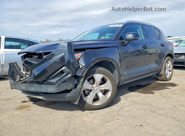 YV4162UK6N2761960 2022 VOLVO XC40 Черный Передняя левая четверть