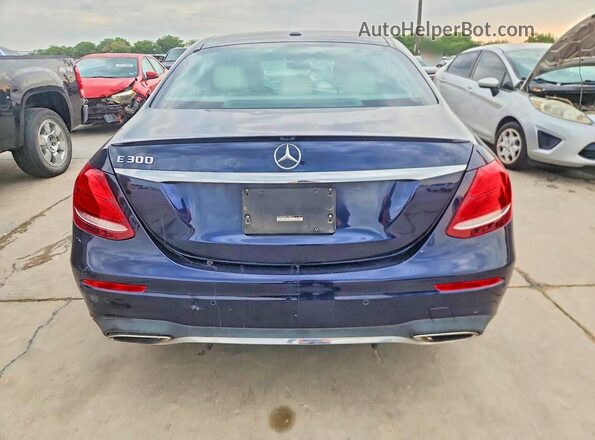 WDDZF4JBXHA081873 2017 MERCEDES-BENZ E Синий Вид салона спереди