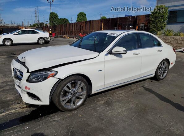 55SWF4HB6JU237180 2018 MERCEDES-BENZ C White Vista tres cuartos delantera izquierda
