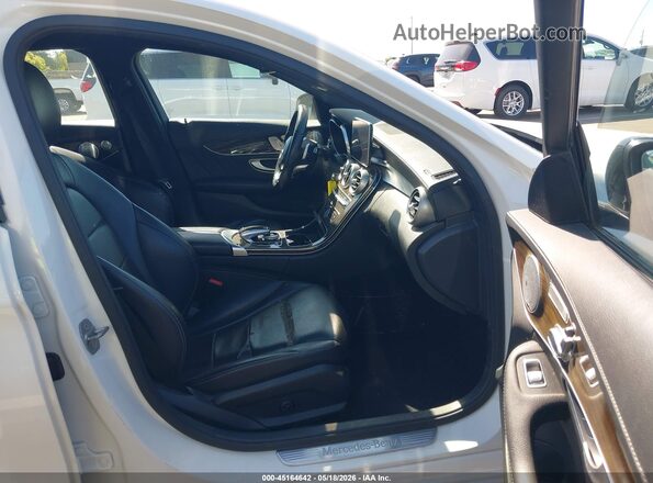 55SWF4JB0HU183833 2017 MERCEDES-BENZ C White Widok wnętrza z przodu