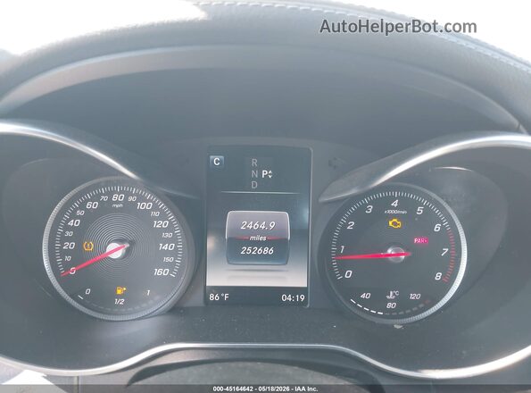 55SWF4JB0HU183833 2017 MERCEDES-BENZ C White Widok tylnych siedzeń