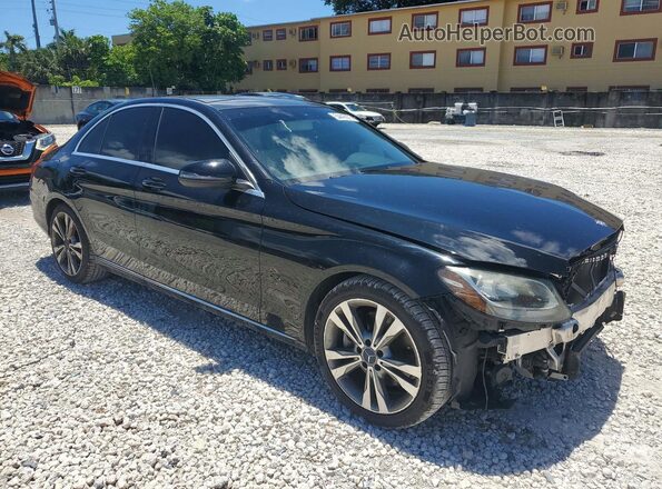 55SWF4JB5GU170672 2016 MERCEDES-BENZ C Black Передня права чверть