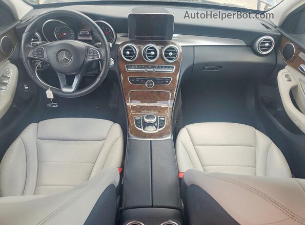 55SWF4JB5HU190924 2017 MERCEDES-BENZ C Charcoal Vista del salpicadero