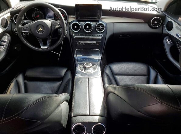 55SWF4JB6HU203826 2017 MERCEDES-BENZ C Black Widok deski rozdzielczej